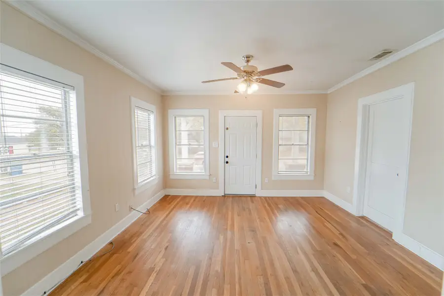 207 S Flint Street, Breckenridge, TX 76424 - #3