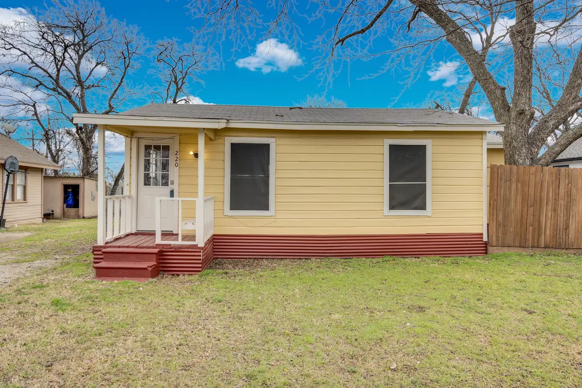 220 N Commerce Street, Burleson, TX 76028 - #1