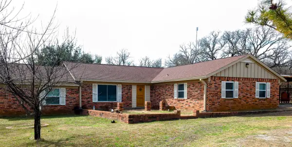 285 Montgomery Road, Mineral Wells, TX 76067