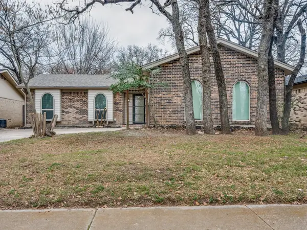 5402 Holly Trail, Arlington, TX 76016