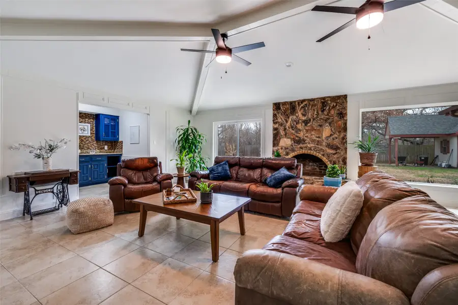 206 Edgewood Drive, Highland Village, TX 75077 - #3