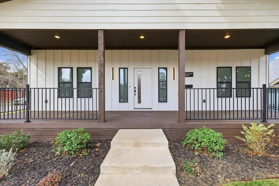 901 Elsbeth Street, Dallas, TX 75208 - #3