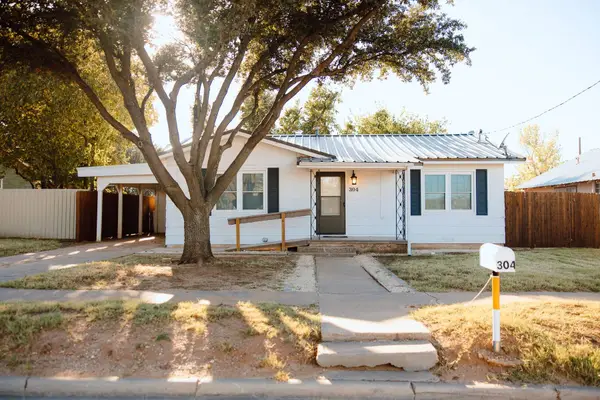 304 S Main Street, Loraine, TX 79532