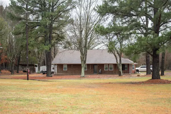 10825 Estate Lane, Terrell, TX 75161