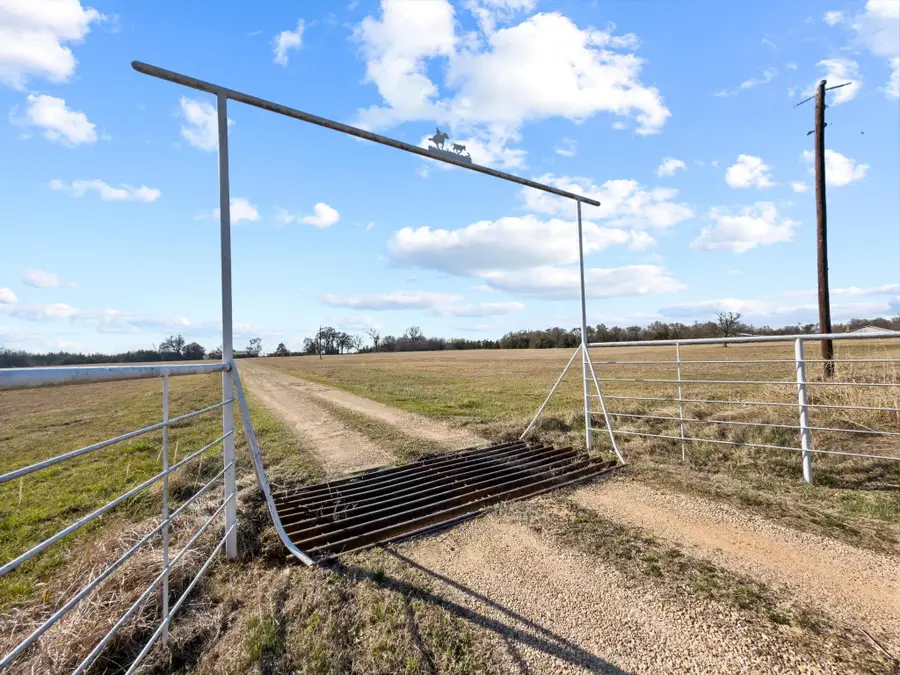 10035 Farm Road 195, Paris, TX 75462 - #2