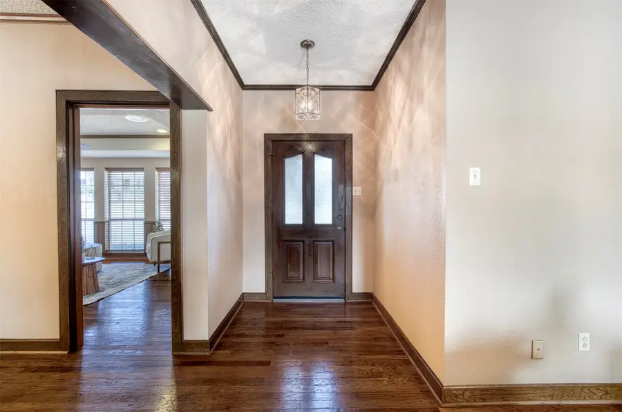 2817 Club Meadow Drive, Garland, TX 75043 - #2