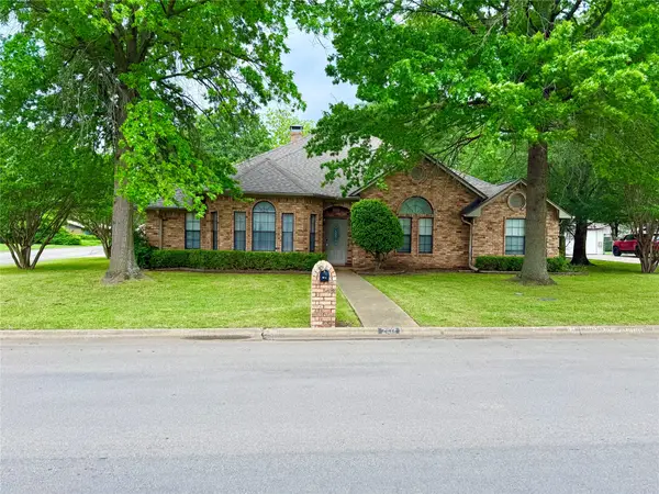 2103 Pecan Street, Bonham, TX 75418
