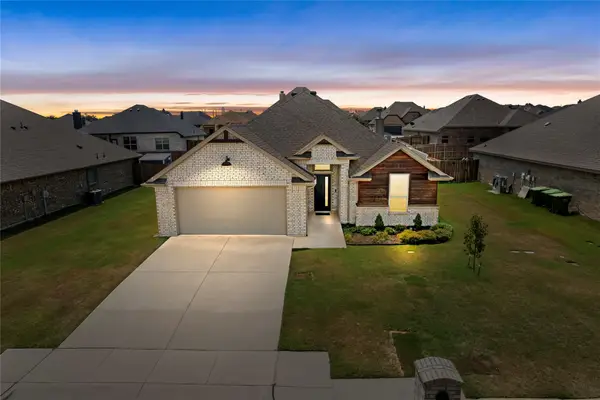 209 Rees Avenue, Godley, TX 76044