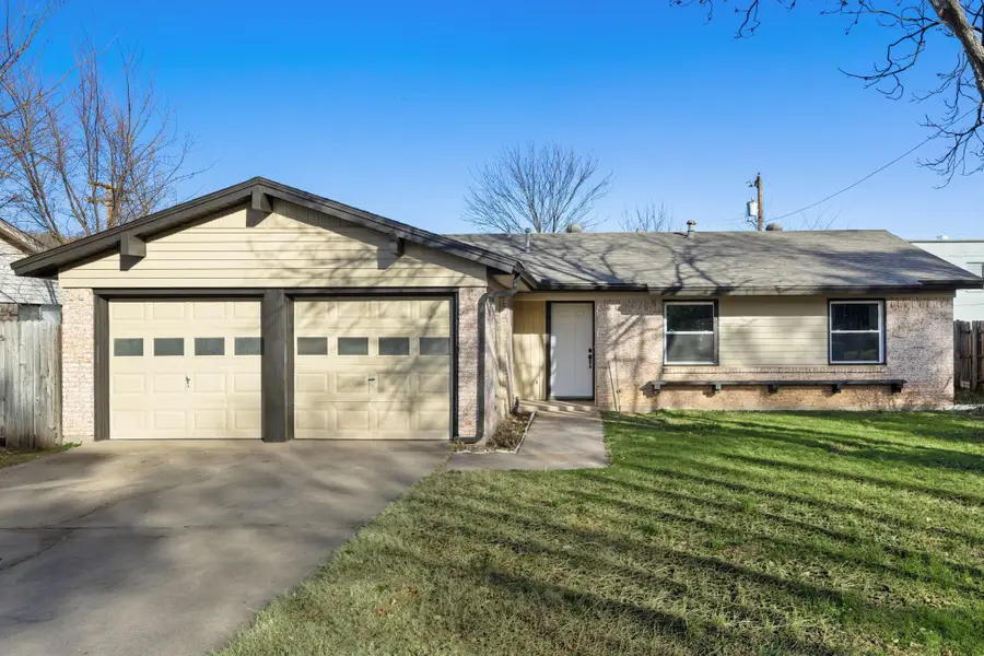 124 Bluebird Circle, Denton, TX 76209 - #2