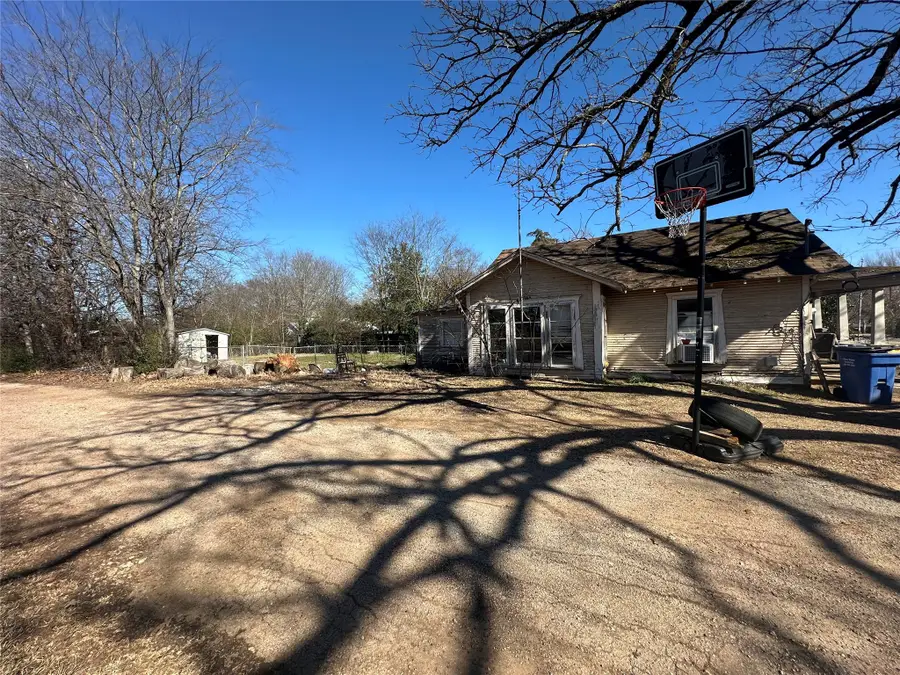 1022 W Wolfe Street, Grand Saline, TX 75140 - #3