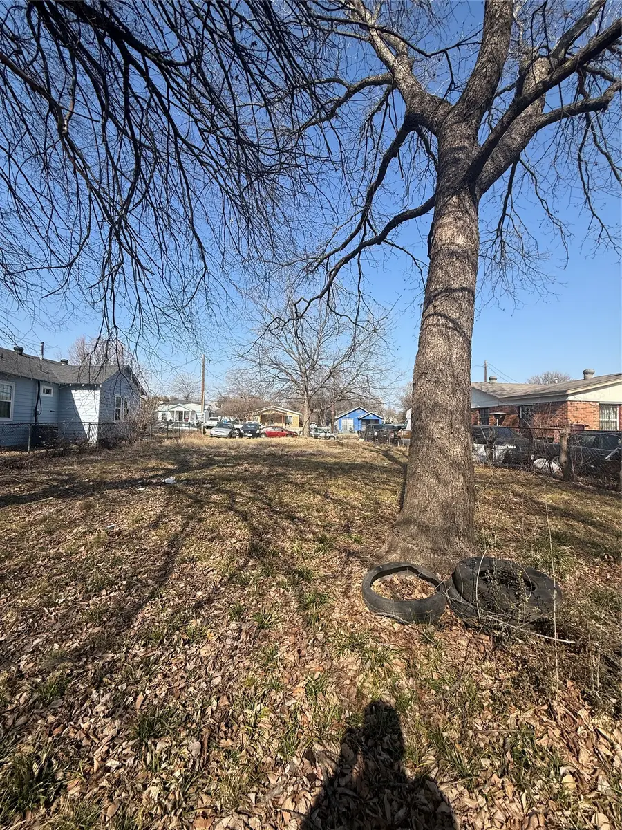 2411 Tally Ho Lane, Dallas, TX 75212 - #2