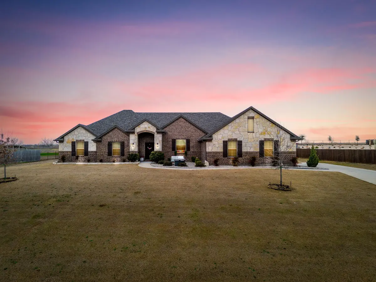 161 Highgate Drive, Venus, TX 76084 - #1