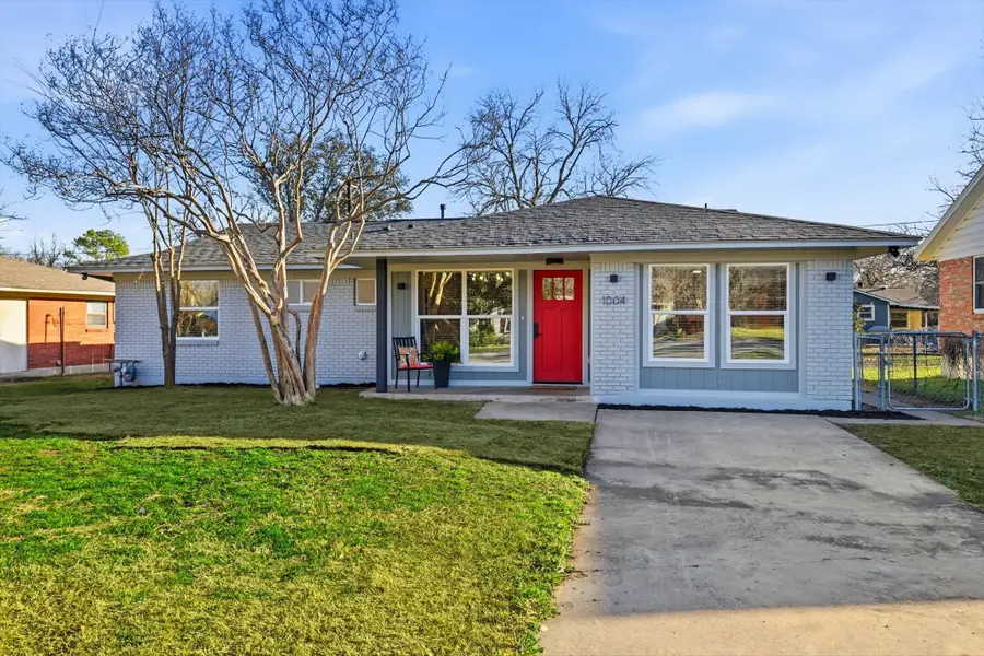 1004 Sierra Drive, Denton, TX 76209 - #2