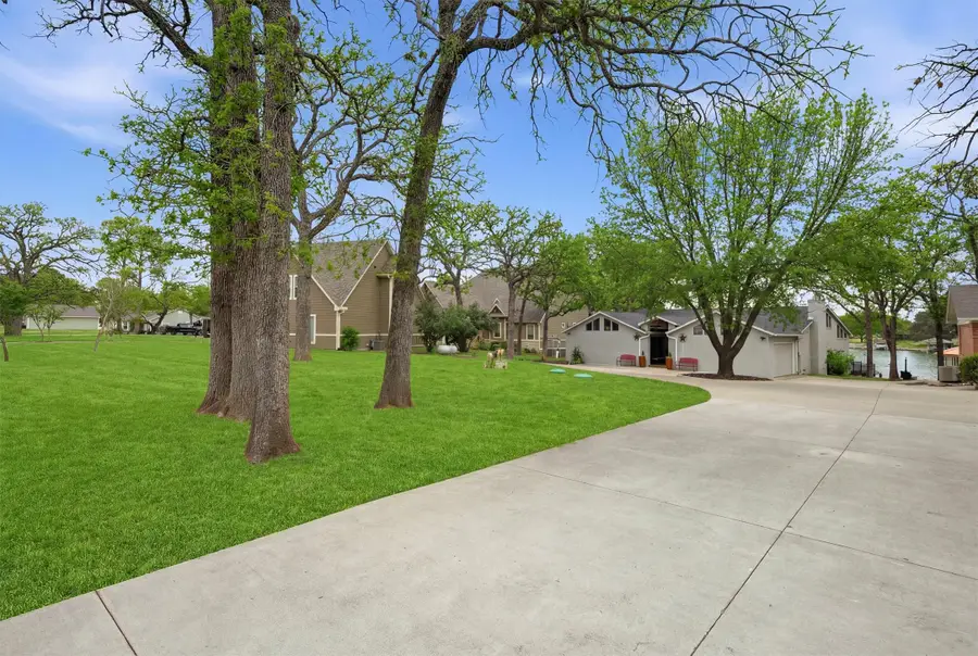 140 Blackfoot Trail, Gainesville, TX 76240 - #3