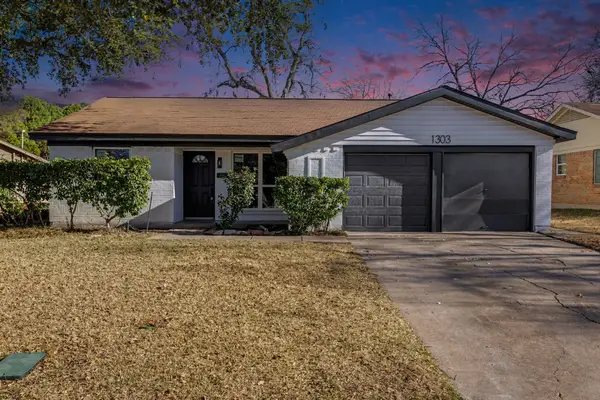 1303 Cloverdale Drive, Richardson, TX 75080