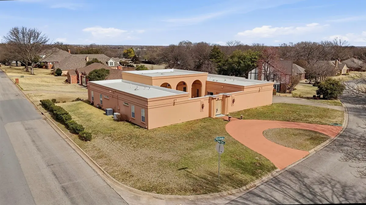 2613 W Cascade Drive, Sherman, TX 75092 - #1