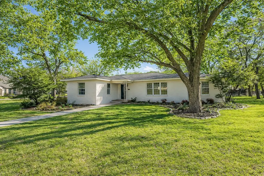 5824 Briarcliff Road, Haltom City, TX 76117 - #2