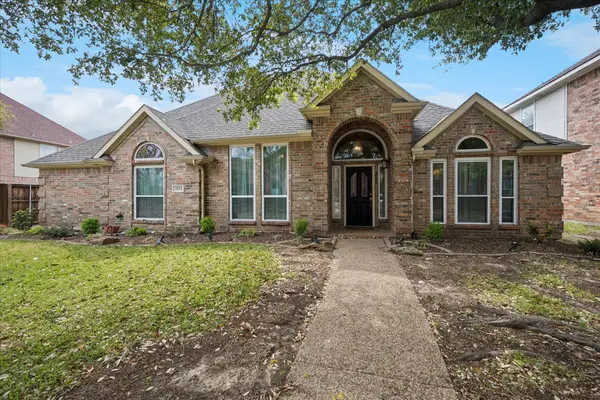 3852 Walden Way, Dallas, TX 75287