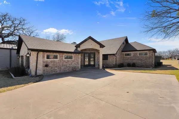 5014 Largo Drive, Granbury, TX 76049