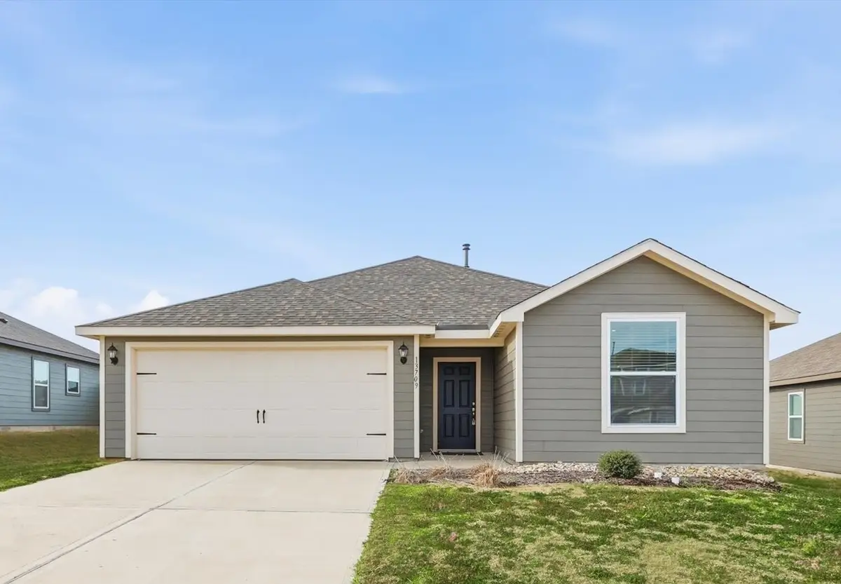 13709 Roosevelt Arch Drive, Ponder, TX 76259 - #1