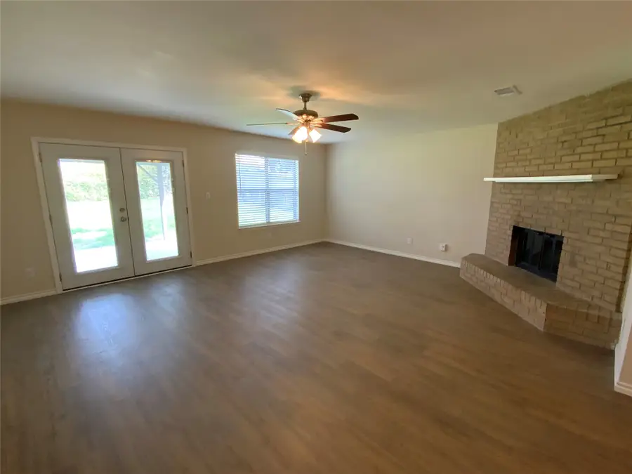 7605 Lisa Court, Fort Worth, TX 76112 - #2