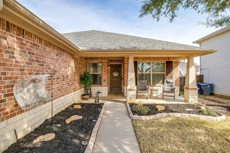 1911 Castaway Drive, Southwest Dallas, TX 75051 - #3