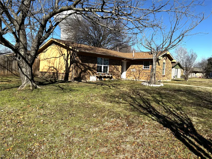 901 Meadow Mead Drive, Allen, TX 75002 - #2