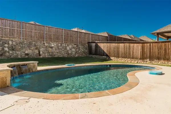 4742 Crestwood Drive, Fort Worth, TX 76137