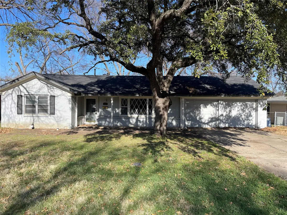 5808 Wales Avenue, Fort Worth, TX 76133 - #1