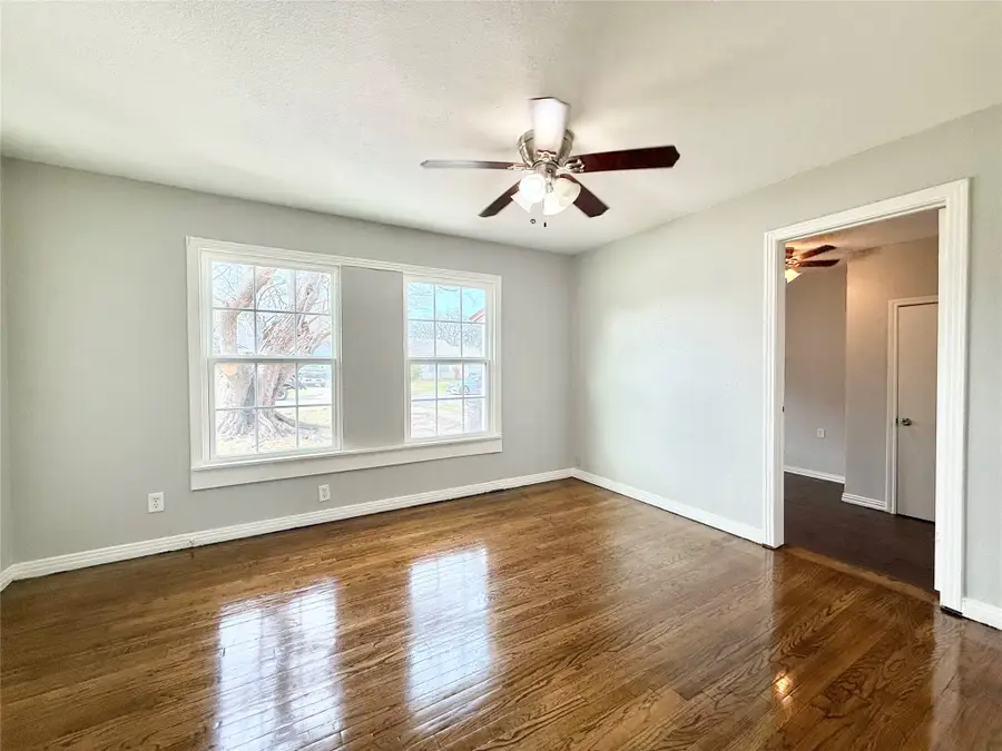 4813 Sandage Avenue, Fort Worth, TX 76115 - #3