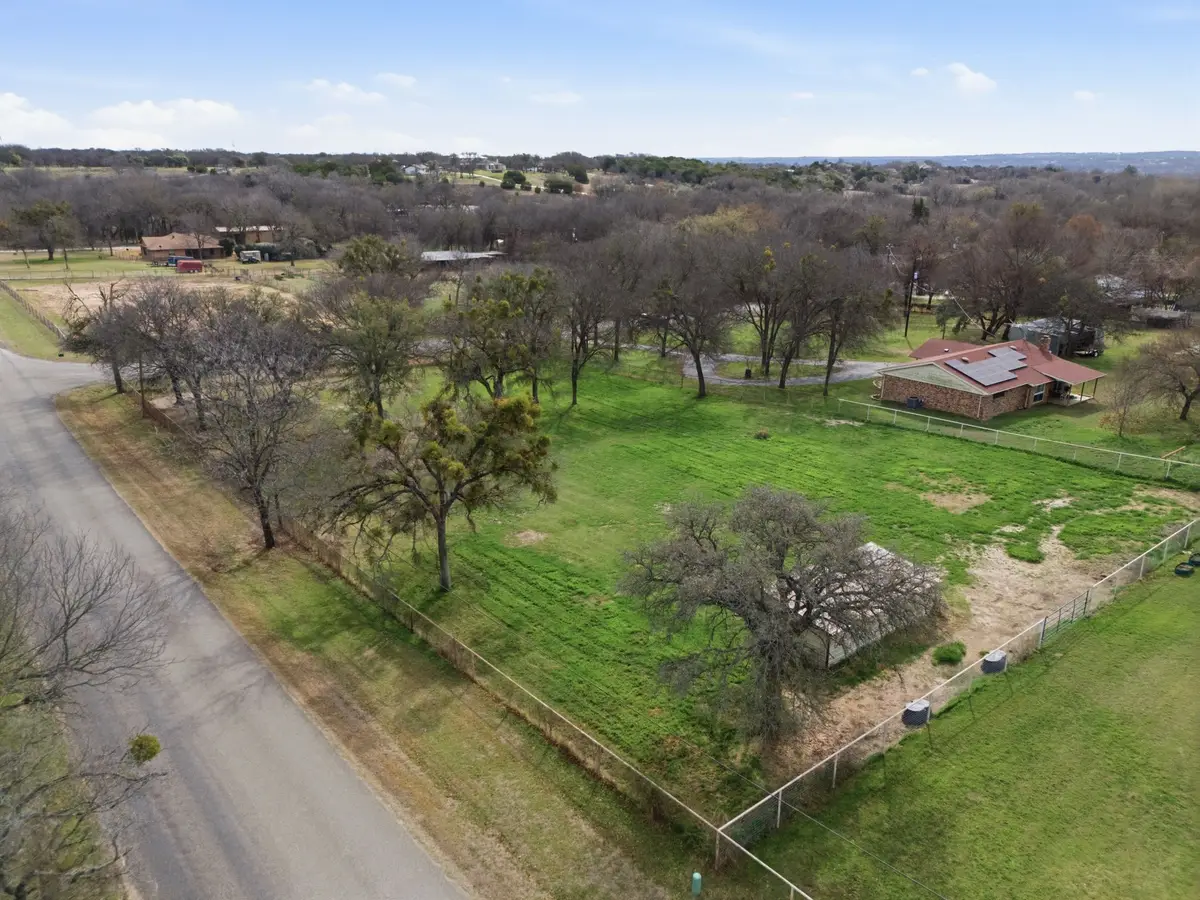 301 Calhoun Bend, Azle, TX 76020 - #1