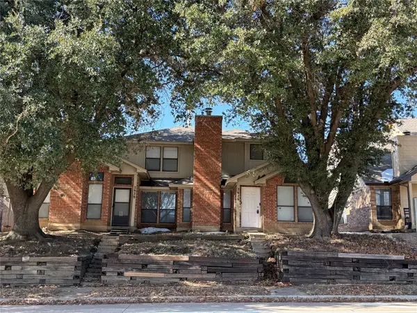 2626 Sherry Street, Arlington, TX 76014