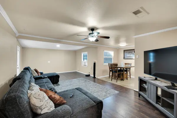 4916 Eastover Avenue, Fort Worth, TX 76119