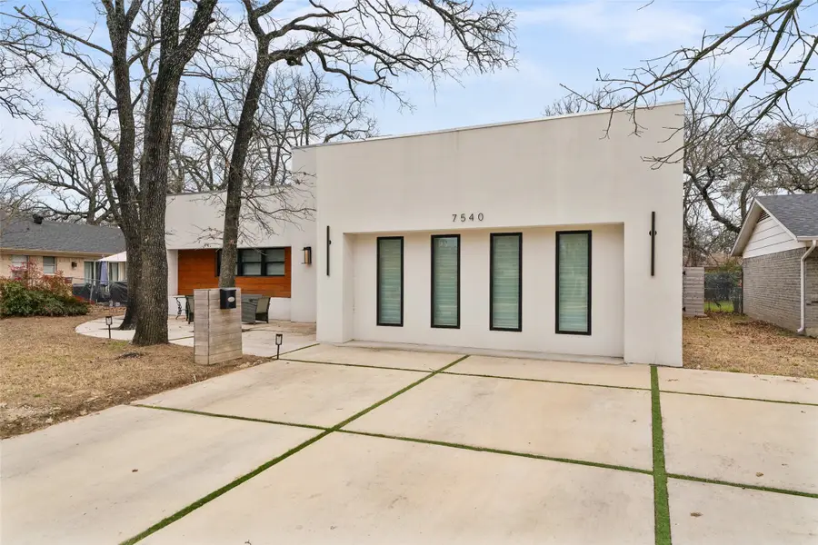 7540 Gayglen Drive, Dallas, TX 75217 - #3
