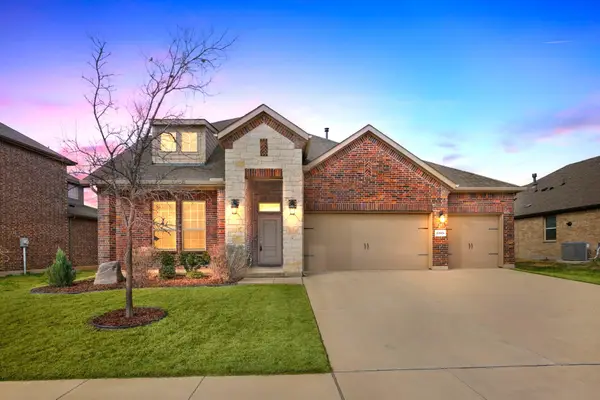 2909 Faro Road, Aubrey, TX 76227