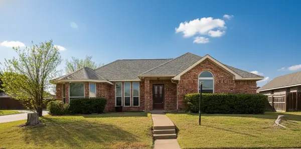 1923 Shoreline Drive, Mesquite, TX 75149