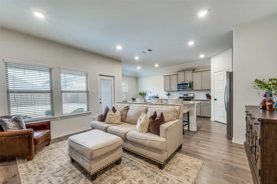 9813 Quail Pointe Road, Aubrey, TX 76227 - #2