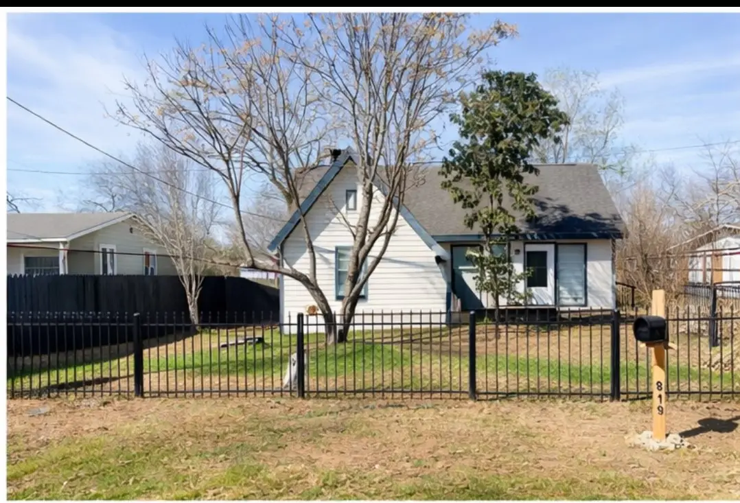 819 Sams Drive, San Antonio, TX 78221 - #1