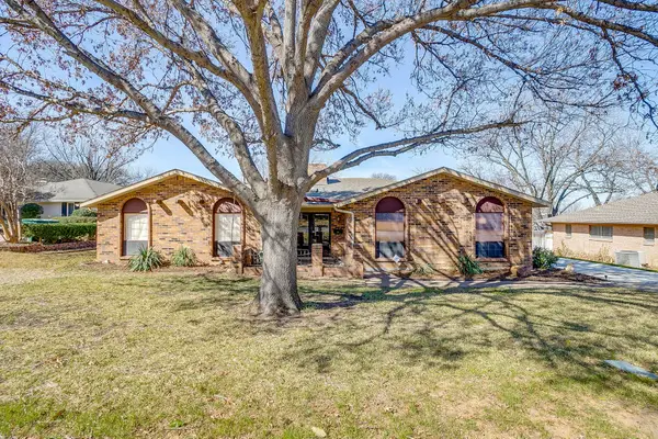 6304 Wakeland Court, Fort Worth, TX 76133