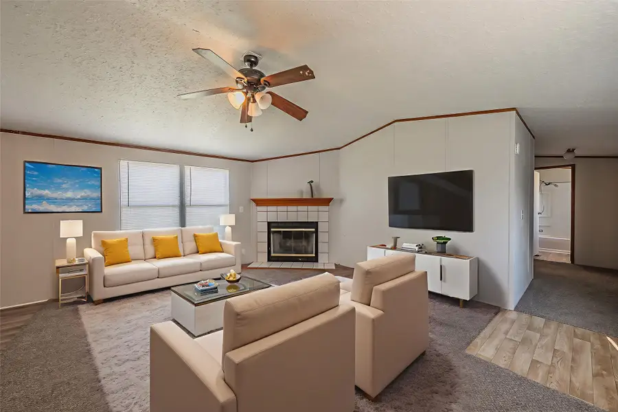 912 Skylark Drive, Granbury, TX 76049 - #3