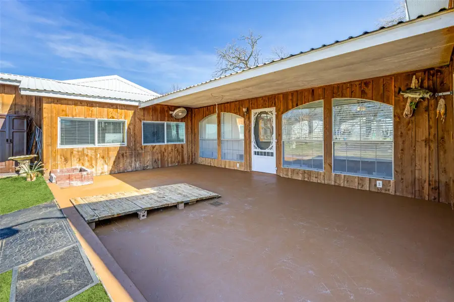 172 Mohawk Drive, Gordonville, TX 76245 - #3