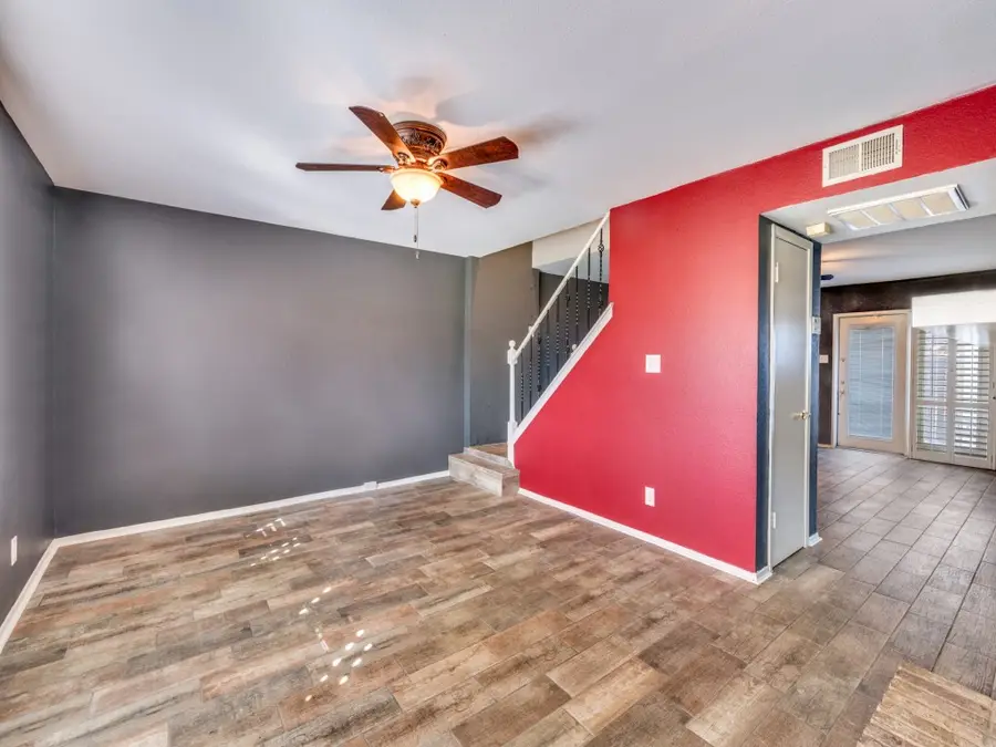 206 Westview Terrace, Arlington, TX 76013 - #3