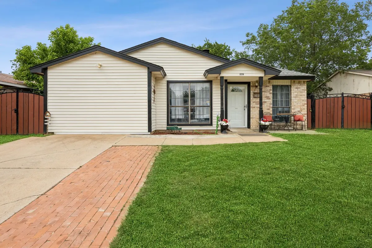 3812 Longmeadow Way, Fort Worth, TX 76133 - #1