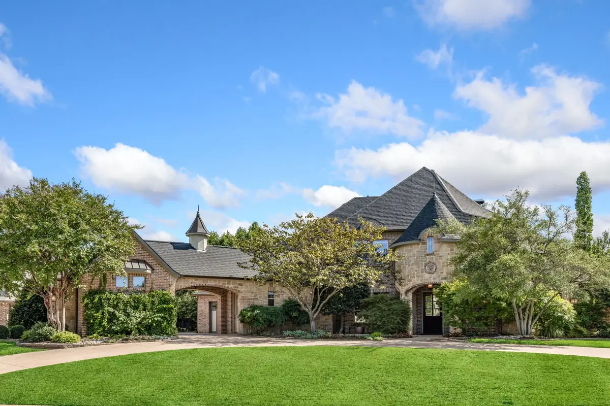 3305 Clubview Drive, Justin Roanoke, TX 76226 - #1