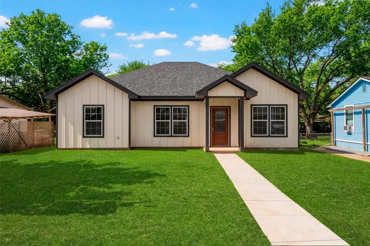 211 Lopez Street, Bellmead, TX 76705 - #1