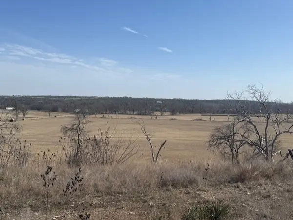 7582 Fm 205, Bluff Dale, TX 76433