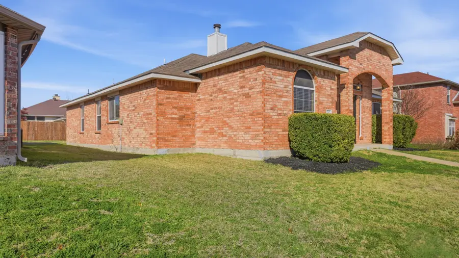 1107 Wayne Avenue, Duncanville, TX 75137 - #3