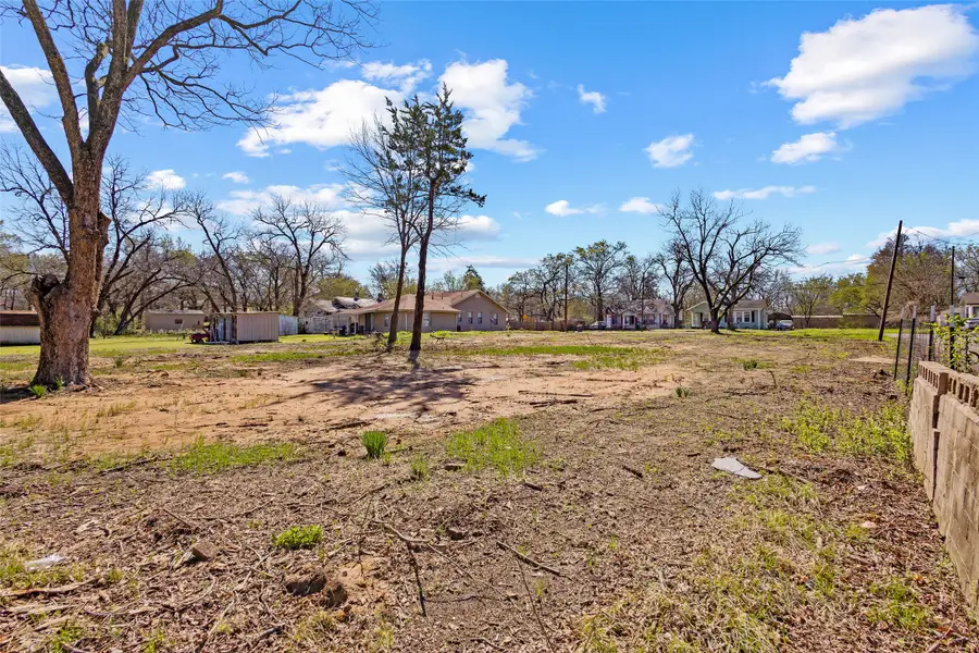 705 E Cherry Street, Paris, TX 75460 - #3