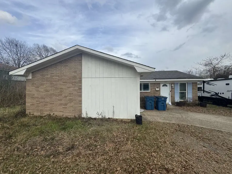 307 Gilbert Drive, Vivian, LA 71082 - #2