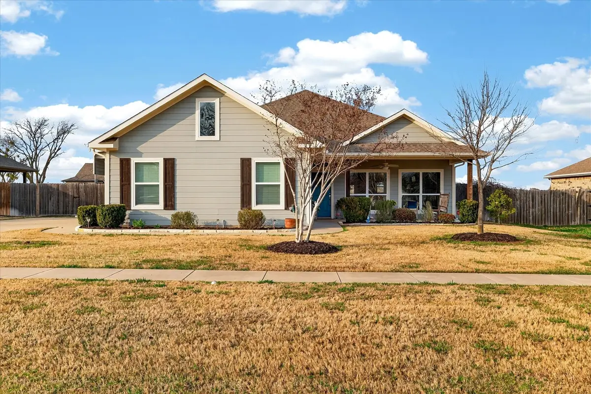 800 E Northside Drive, Pilot Point, TX 76258 - #1